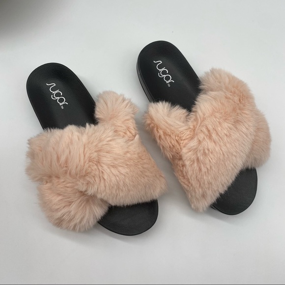 SUGAR women’s platform cross cross faux fur beach day slides in q-blush size 11M - Picture 2 of 7